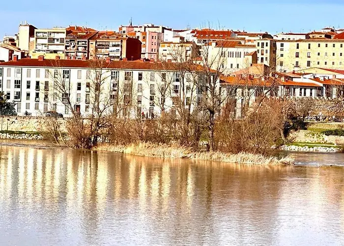아파트 La Bien Cercada 사모라
