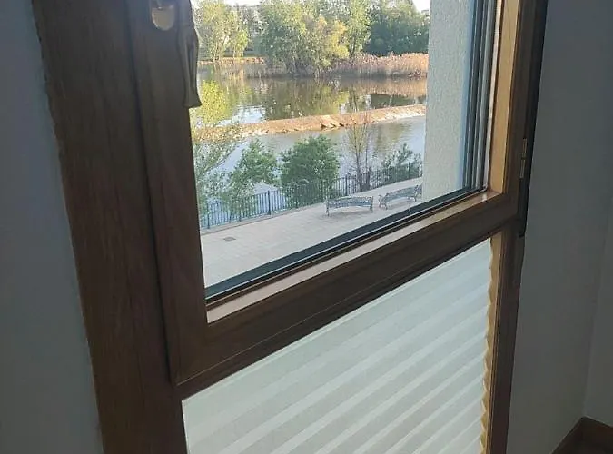 La Bien Cercada * 萨莫拉